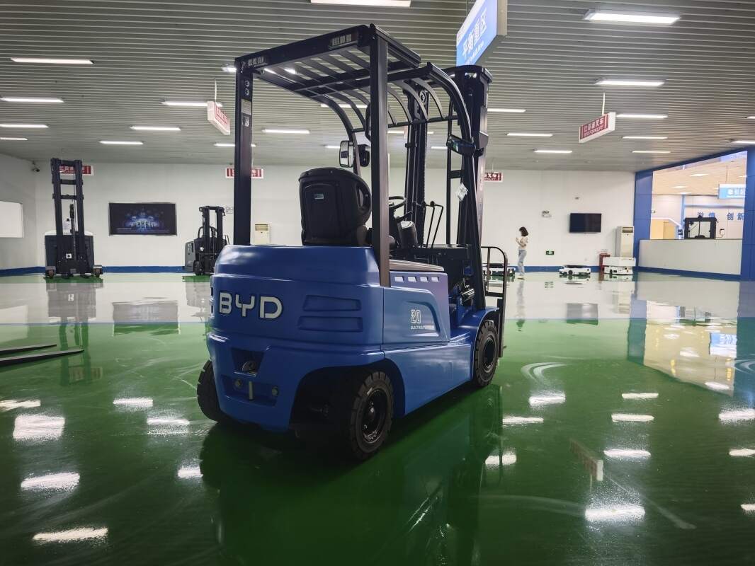 黄冈电动叉车门架选型，自由门架实用价值分享(图1)