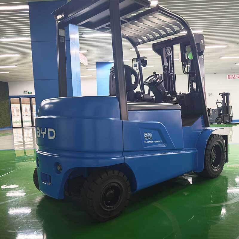 湖北城市中心仓库电动叉车，设备选型结合噪音要求