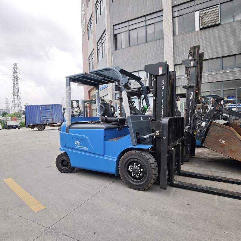 湖北高位货架仓库电动叉车，设备批量采购注意(图1)