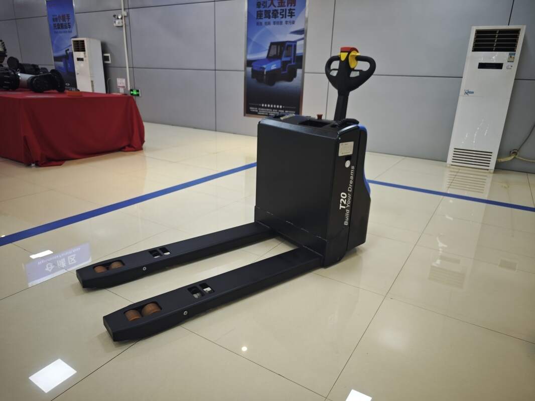 荆门电动叉车加属具，纸卷夹怎么配