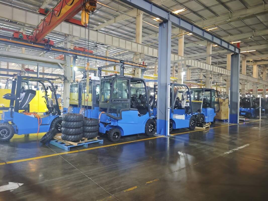 襄阳电动叉车，工厂仓储设备采购攻略