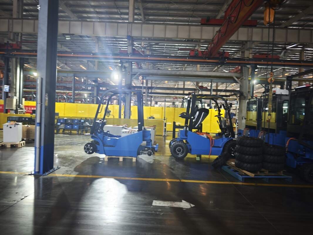 湖北立体仓库电动叉车，绿色仓储建设助力