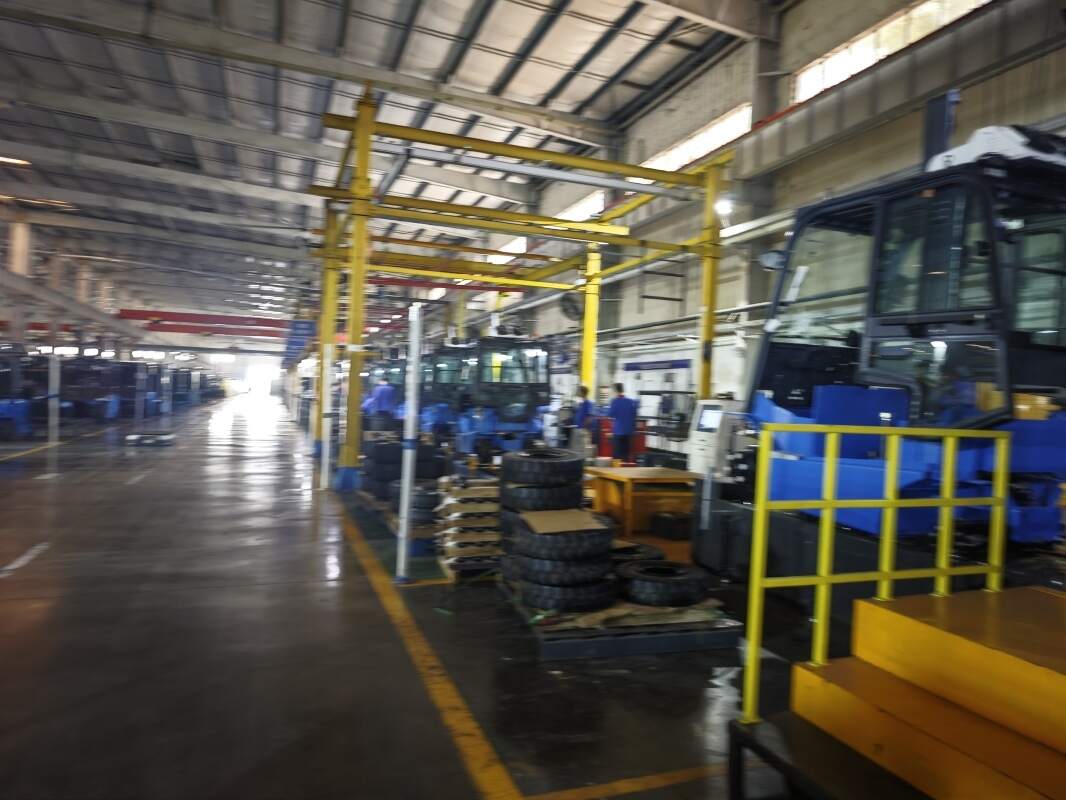 湖北绿色工厂电动叉车，设备安全管理规范