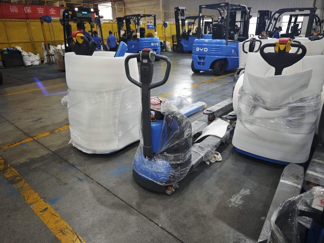 十堰仓储选购电动叉车，电池日常保养实操讲解(图1)